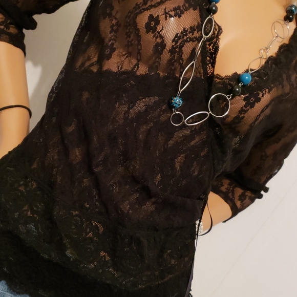 APOSTROPHE ALL LACE TOP SIZE LARGE - Picture 7 of 16